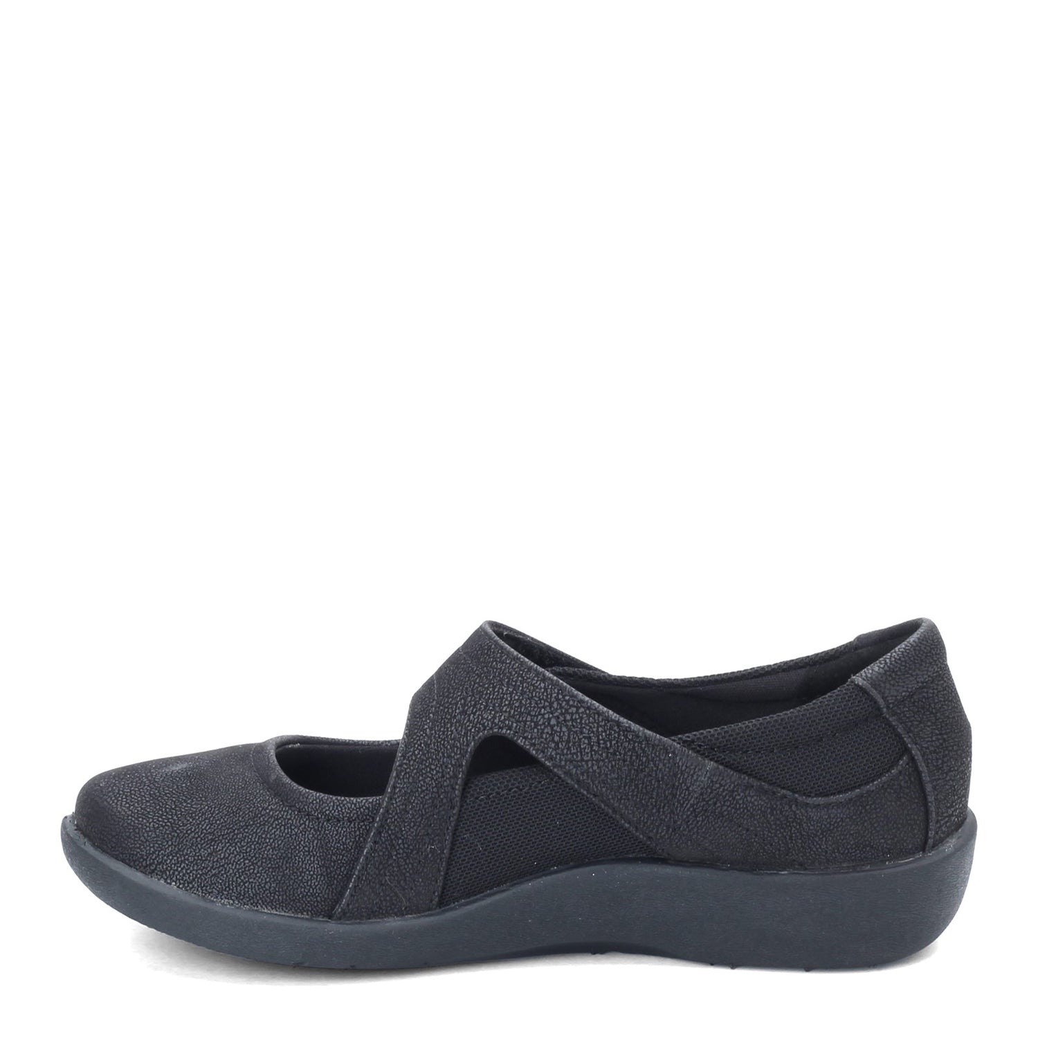 Peltz Shoes  Women's Clarks Sillian Bella Slip-On BLACK 26121457