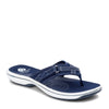 Peltz Shoes  Women's Clarks Breeze Sea Sandal NAVY 26125506