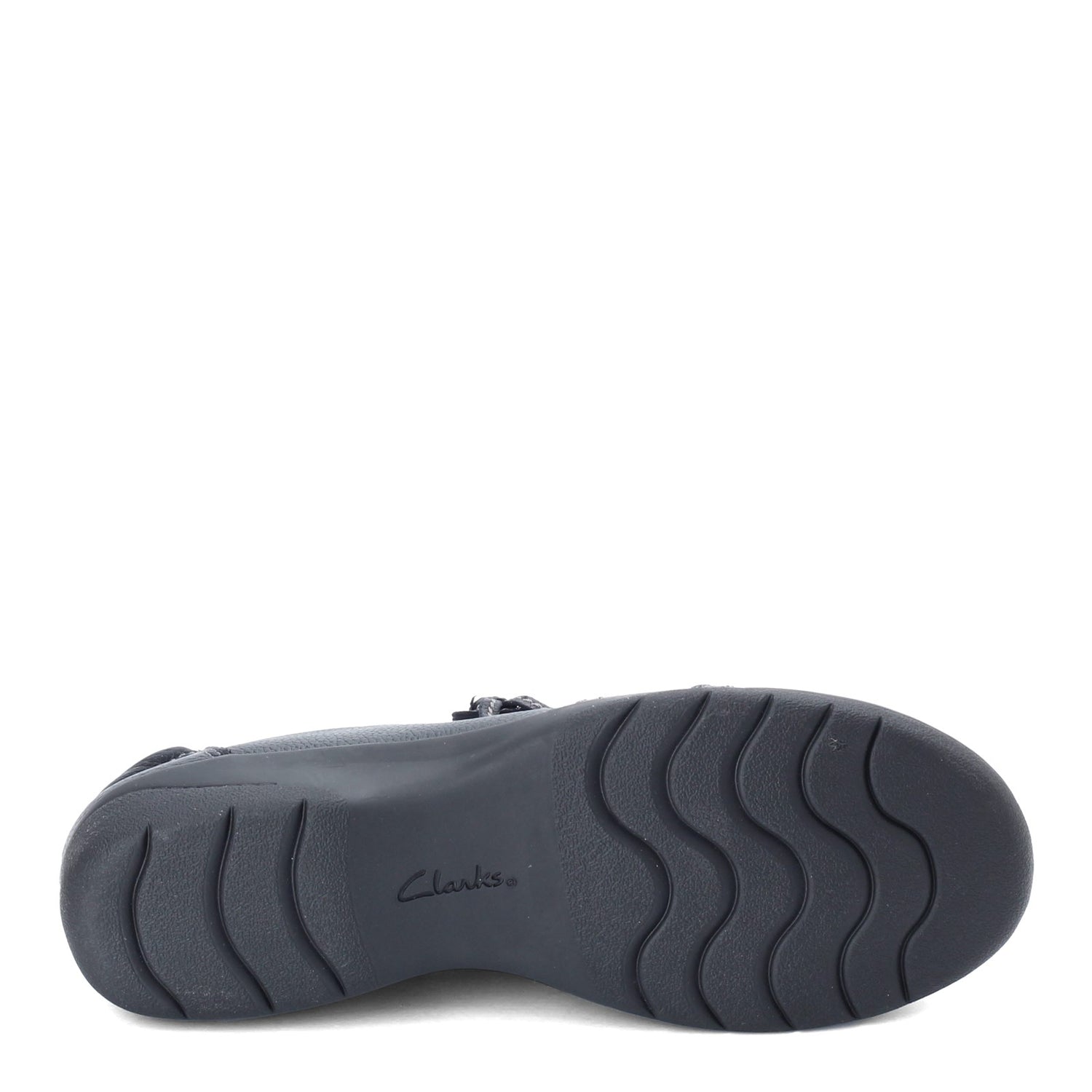 Peltz Shoes  Women's Clarks Cheyn Madi Slip-On BLACK TUMBLED 26128930