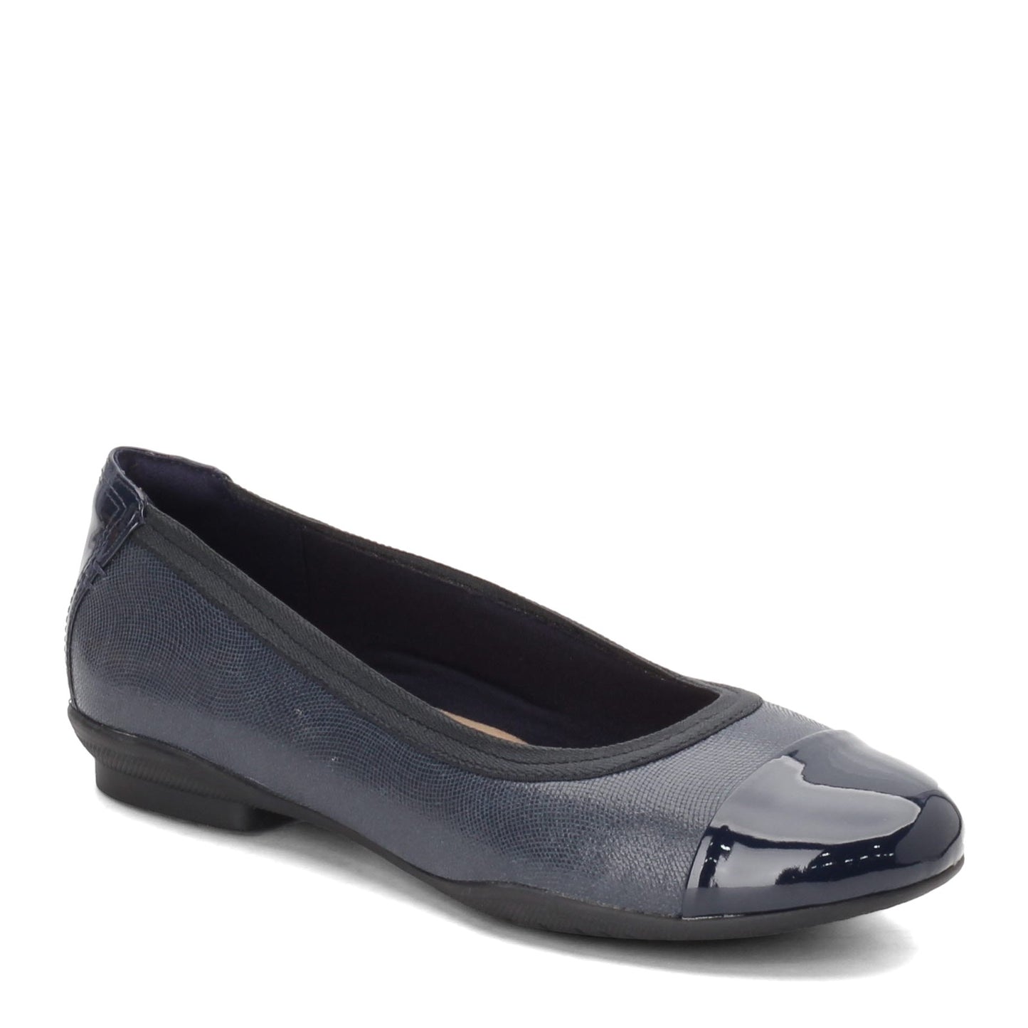 Peltz Shoes  Women's Clarks Sara Orchid Flat NAVY 26153279