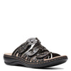 Peltz Shoes  Women's Clarks Leisa Faye Sandal BLACK PATENT 26157547
