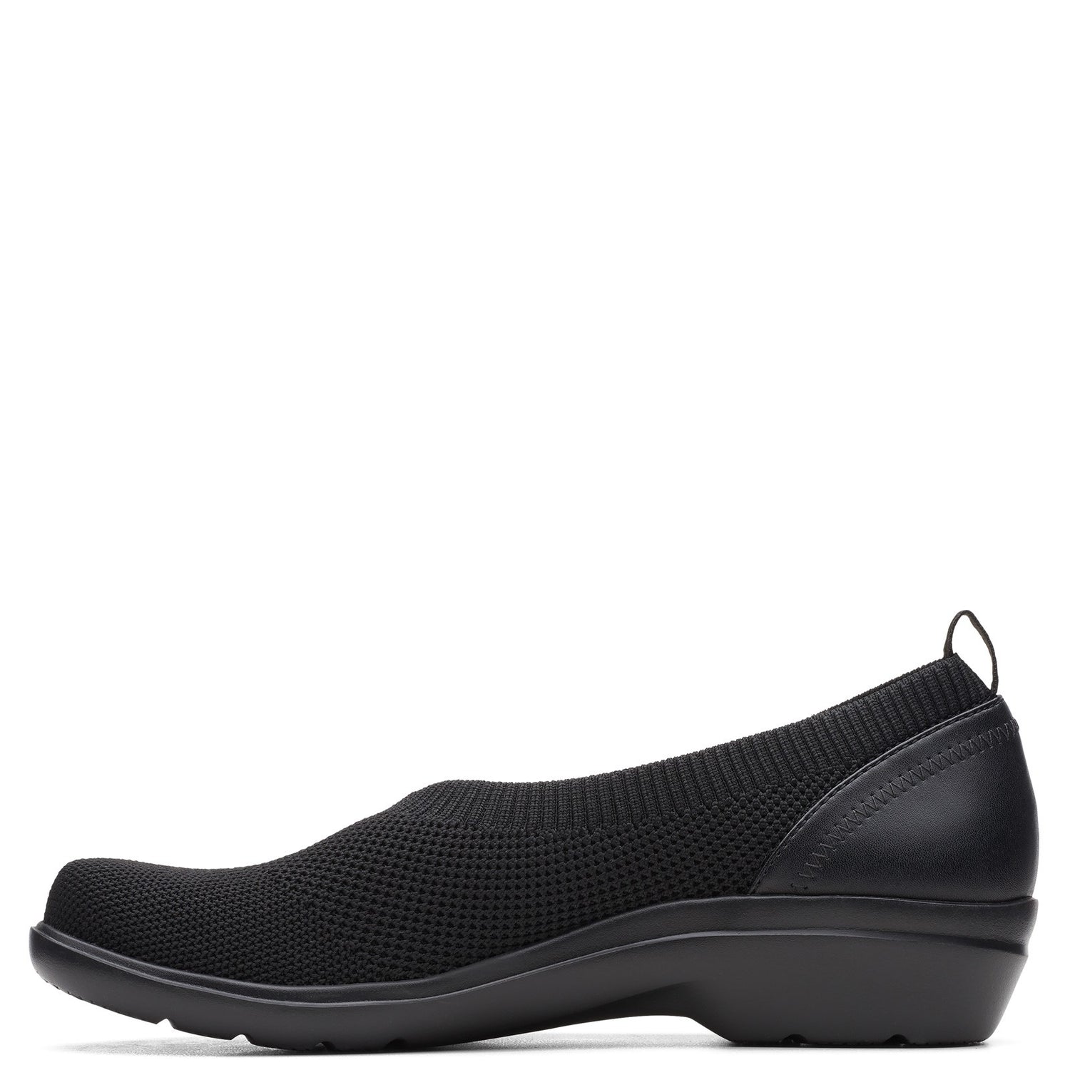 Peltz Shoes  Women's Clarks Sashlyn Style Slip-On BLACK 26163135