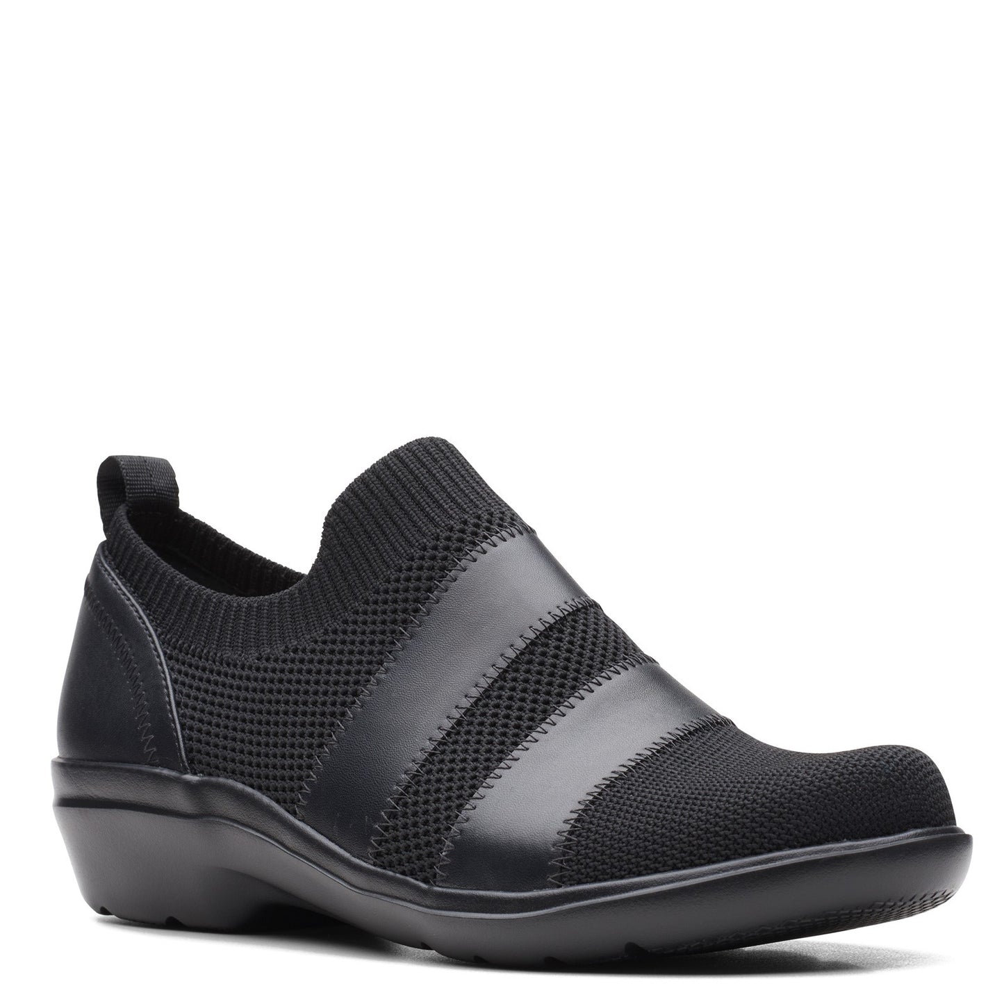 Peltz Shoes  Women's Clarks Sashlyn Edge Slip-On BLACK 26163200