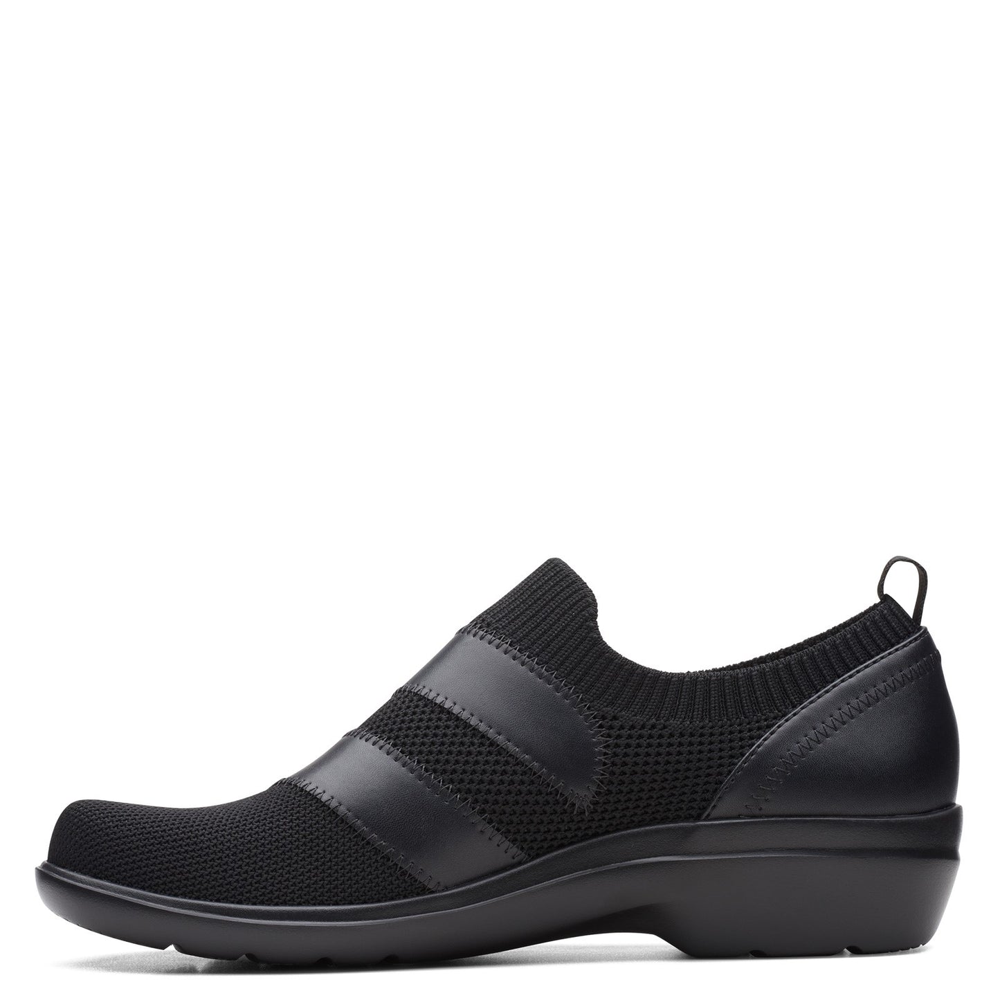Peltz Shoes  Women's Clarks Sashlyn Edge Slip-On BLACK 26163200