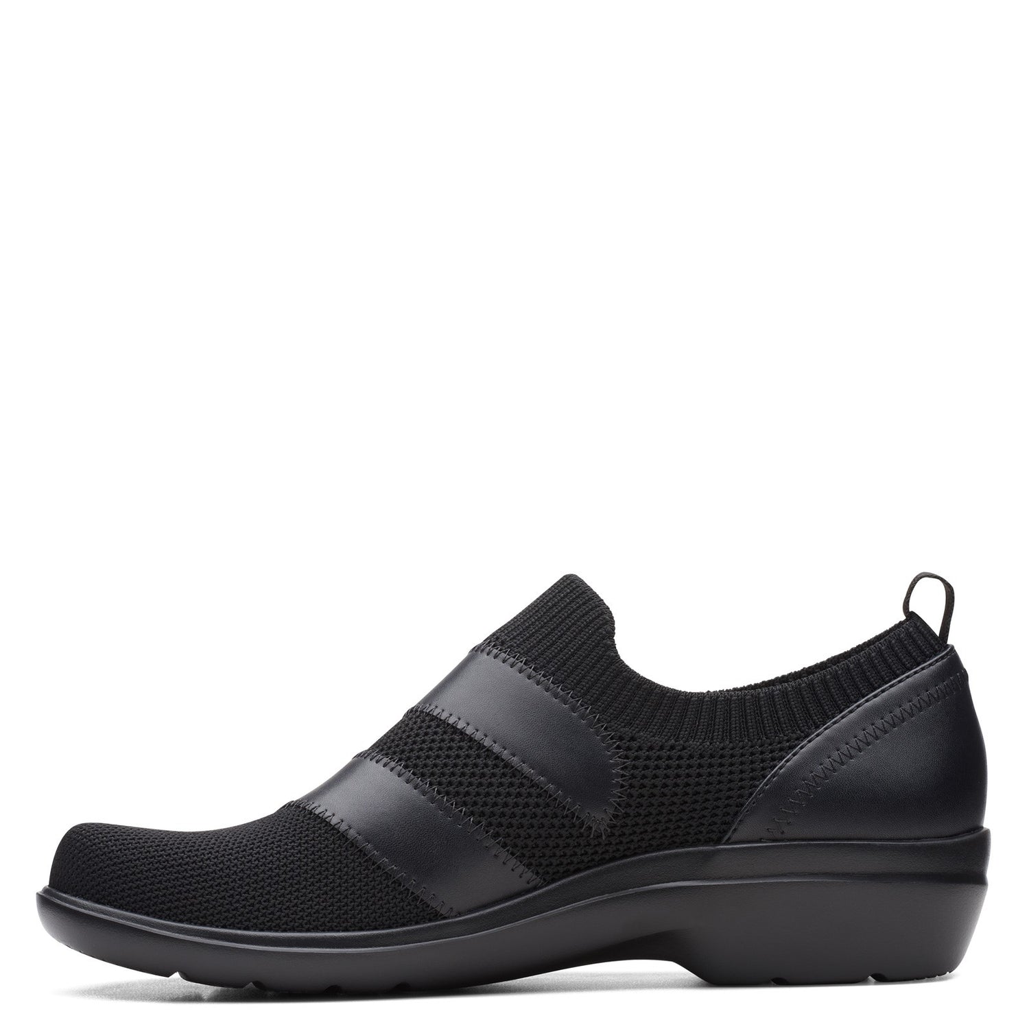Peltz Shoes  Women's Clarks Sashlyn Edge Slip-On BLACK 26163200