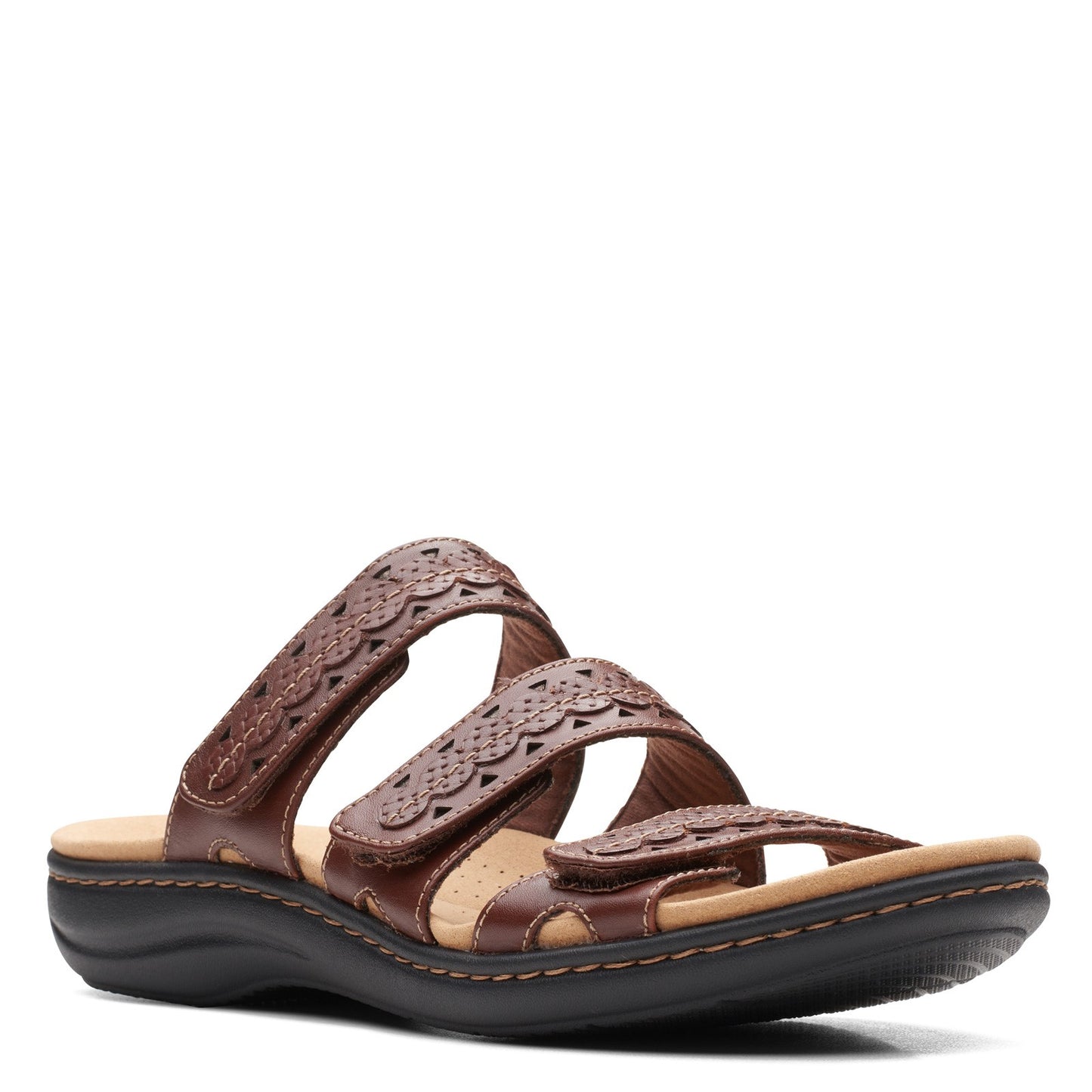 Peltz Shoes  Women's Clarks Laurieann Cove Sandal TAN 26166434