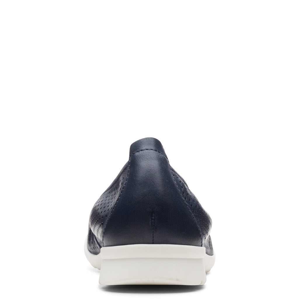 Women's Clarks, Jenette Ease Flat