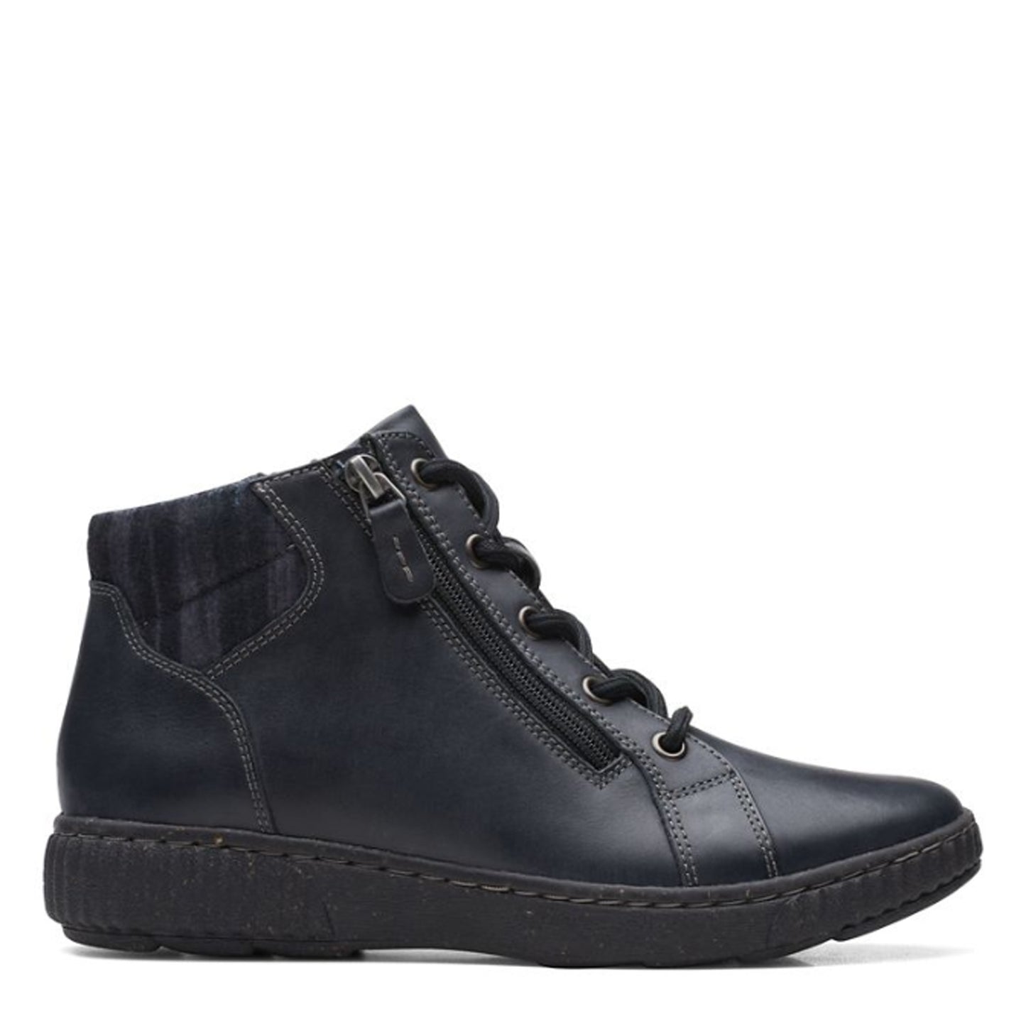 Peltz Shoes  Women's Clarks Caroline Park Boot BLACK 26167702