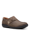 Peltz Shoes  Women's Clarks Un Loop Ave Slip-On Brown 26168671