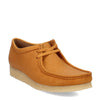 Peltz Shoes  Men's Clarks Wallabee Chukka Boot Tan 26168842