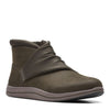 Peltz Shoes  Women's Clarks Breeze Dusk Boot OLIVE 26169539