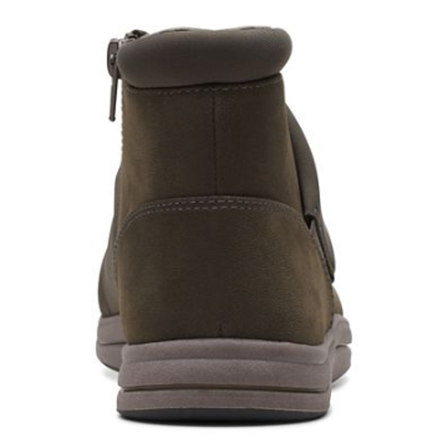 Peltz Shoes  Women's Clarks Breeze Dusk Boot OLIVE 26169539