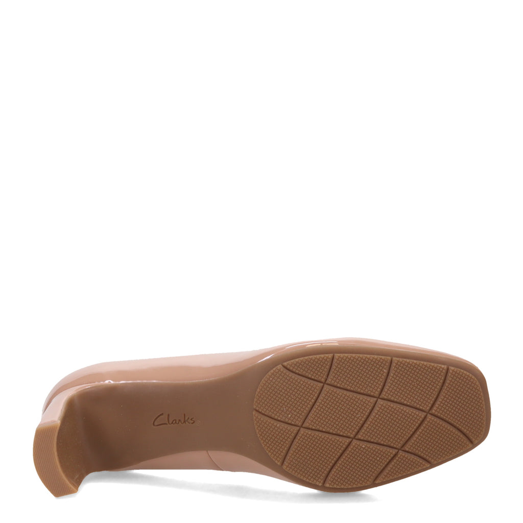 Women's Clarks Kyndall Iris Pump WARM BEIGE 26174308