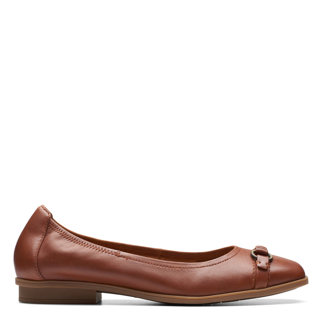 Women's Clarks Lyrical Sky Flat TAN 26174332