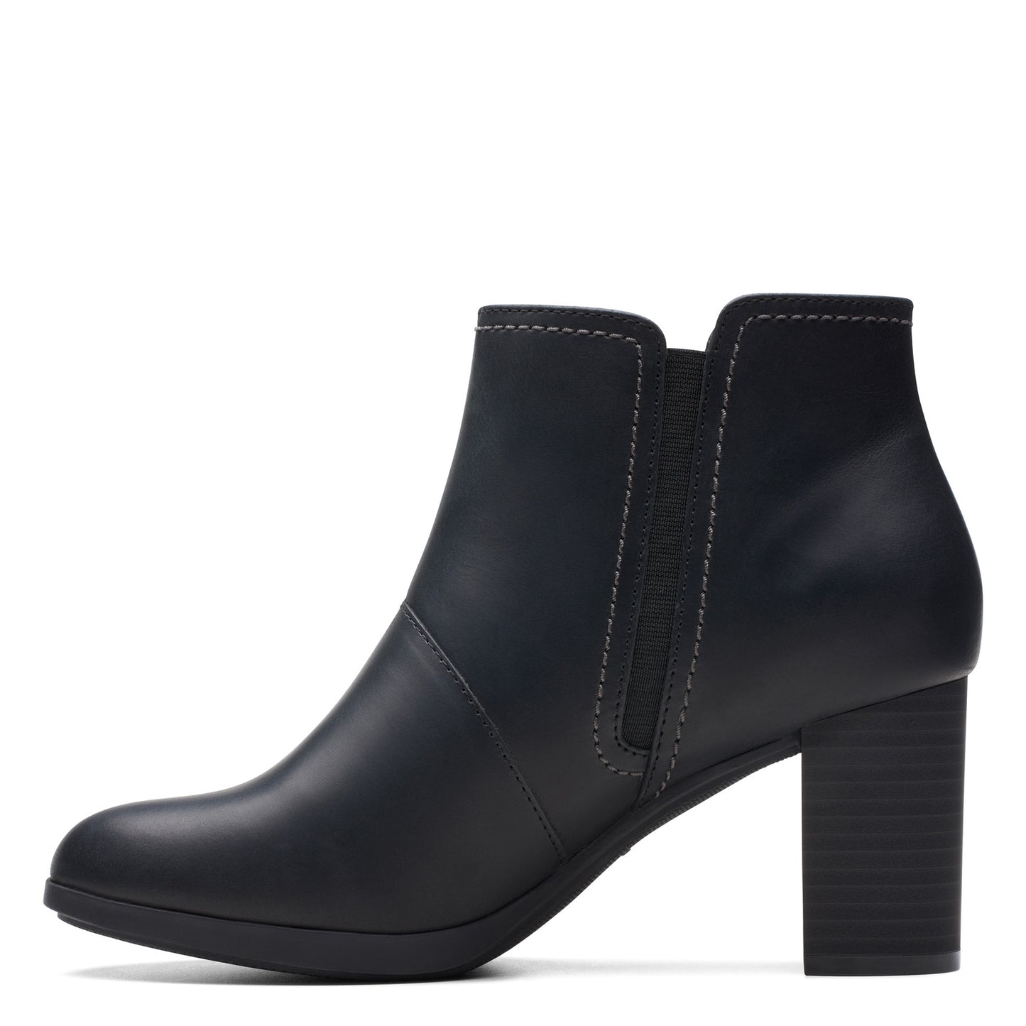 Peltz Shoes  Women's Clarks Bayla Glow Boot Black Oily 26175972