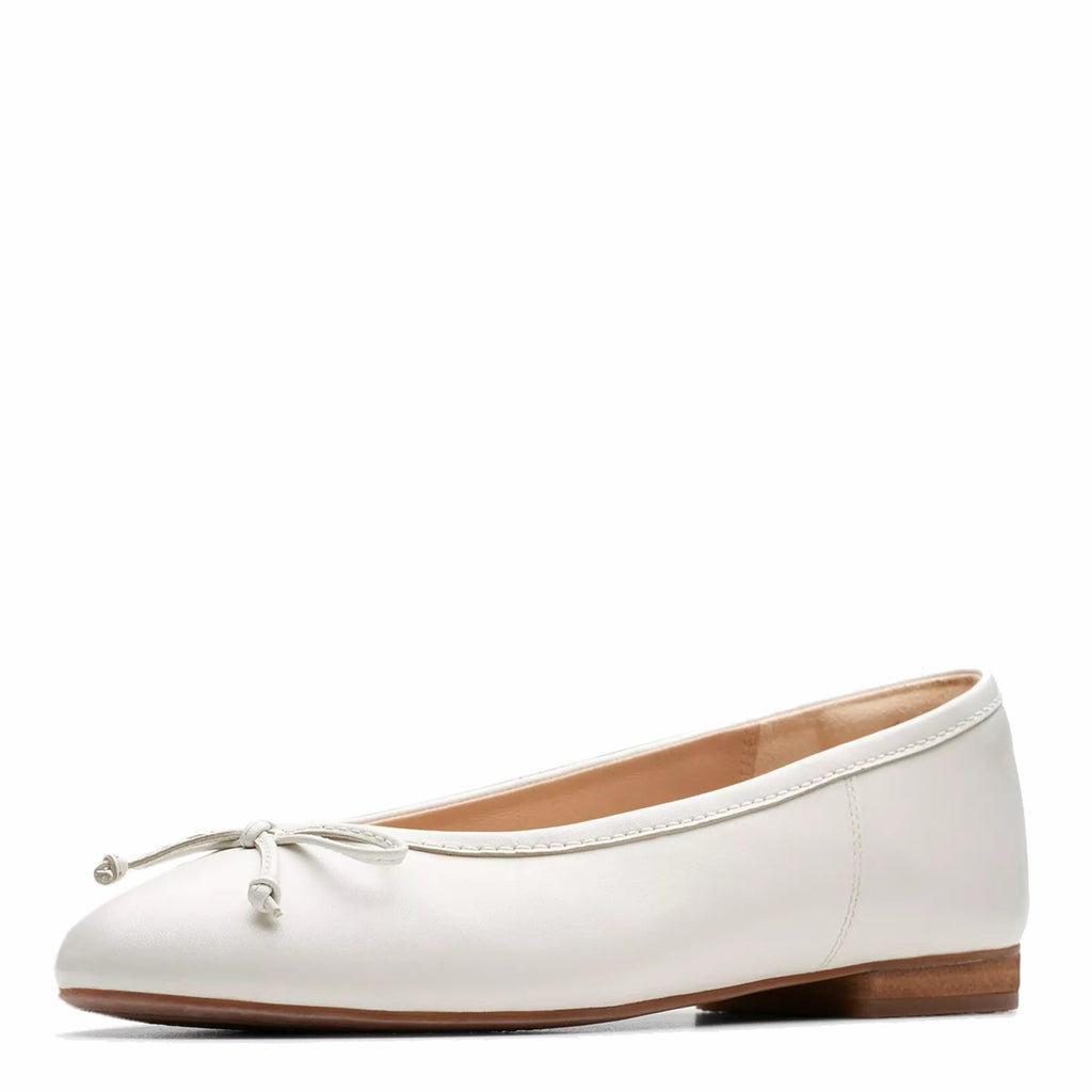 Women's Clarks Fawna Lily Flat WHITE 26176378