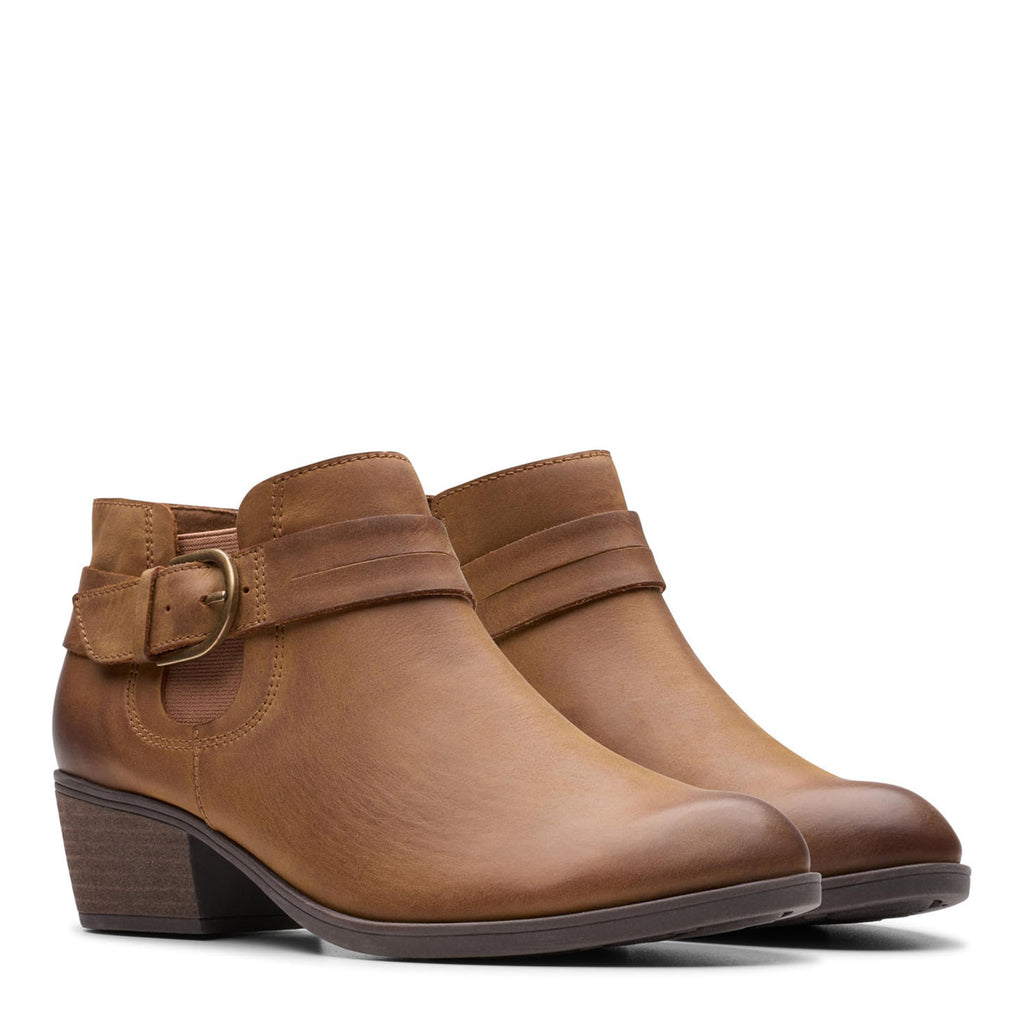 Women's Clarks Charlten Rae Boot TAN OILY 26179575