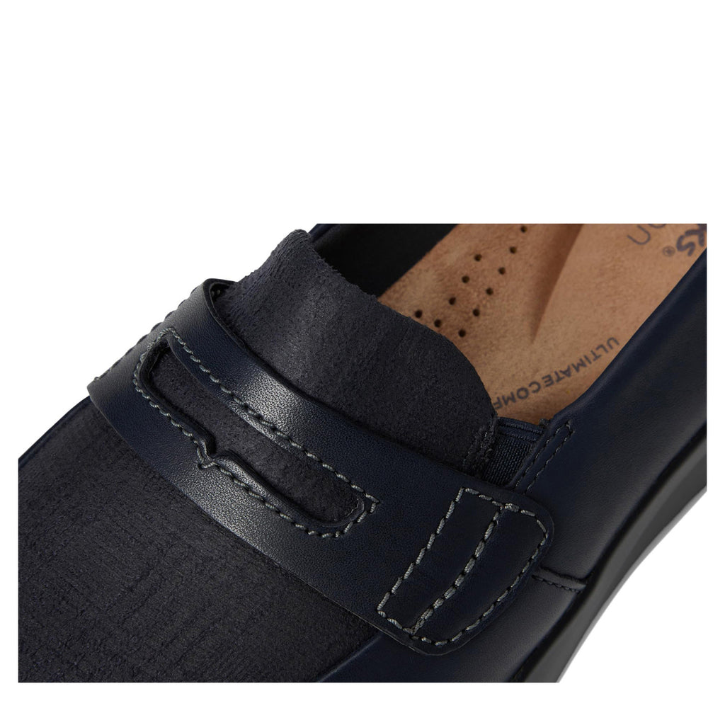 Women's Clarks, Ellowyn Penny Loafer