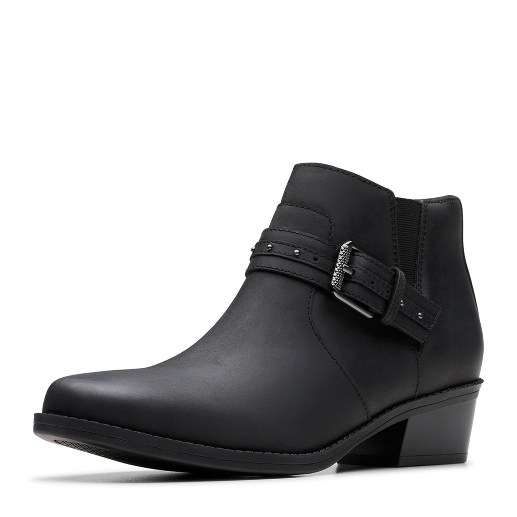 Women's Clarks Danyelle Wish Boot BLACK OILED LEATHER 26184755