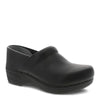 Peltz Shoes  Women's Dansko XP 2.0 Clog Waterproof Black 3950-470202