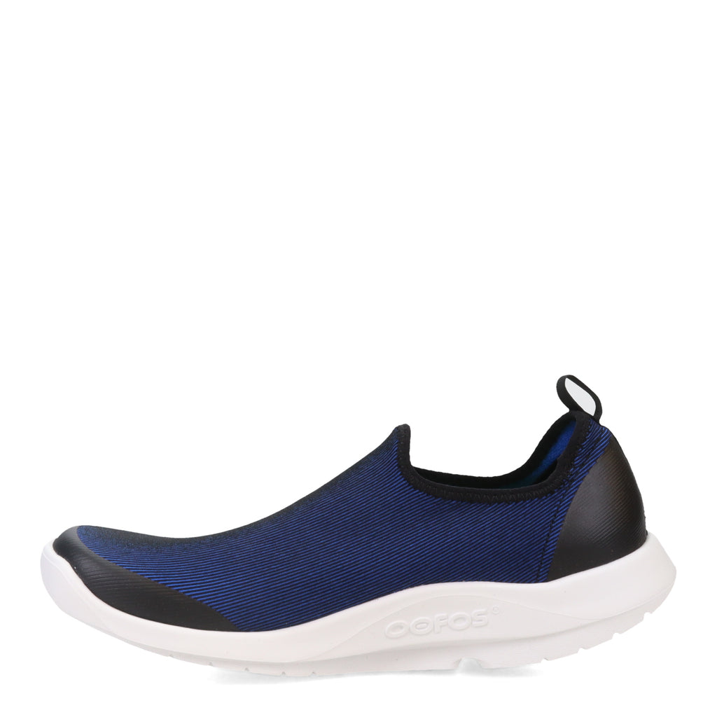 Men's Oofos OOmg Sport Slip-On Recovery Shoe NAVY WHITE SOLE 5085-WHTNVY