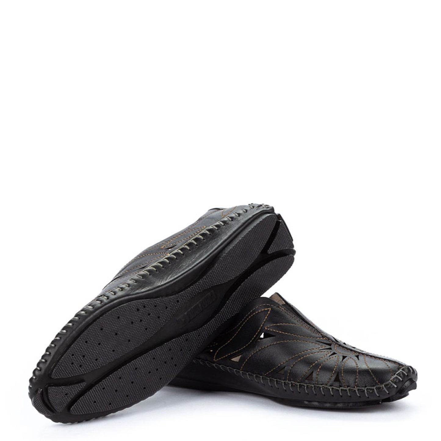 Peltz Shoes  Women's Pikolinos Jerez 7399 Flat Black 578-7399000
