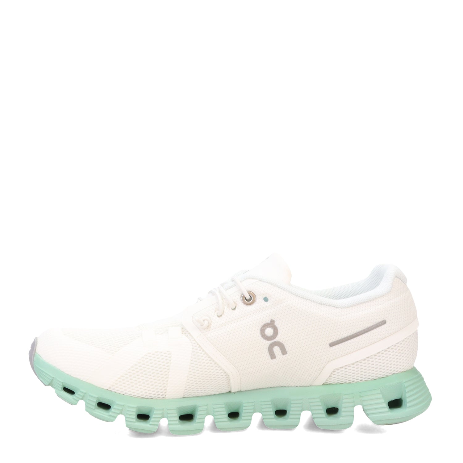 Peltz Shoes  Women's On Running Cloud 5 Running Shoe UNDYED-WHITE/CREEK 59.98368