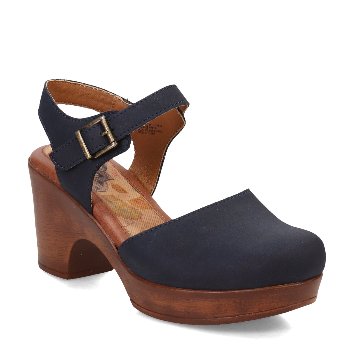 Peltz Shoes  Women's b.o.c Natasha Clog NAVY BC0008034