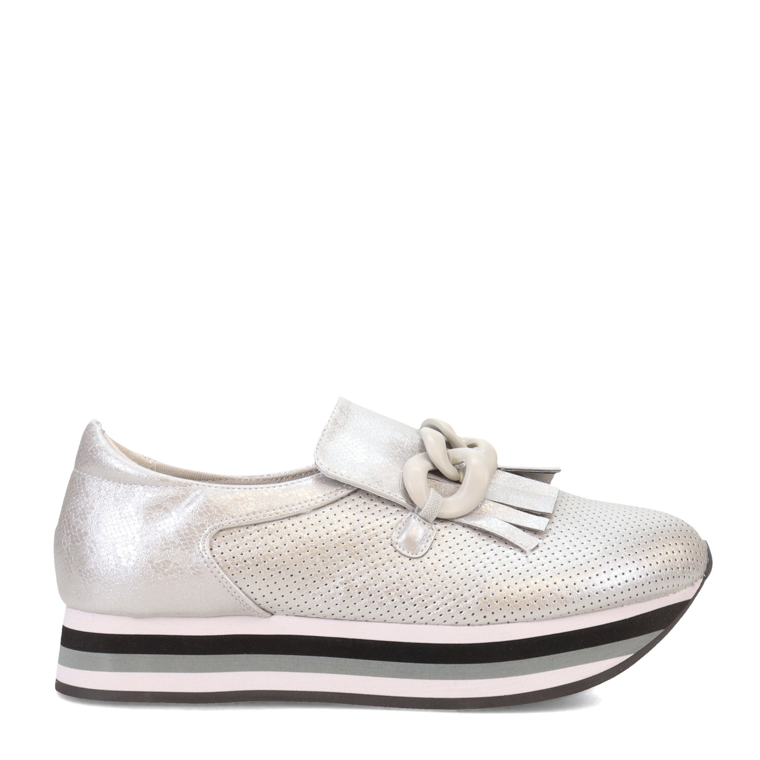 Peltz Shoes  Women's Coconuts by Matisse Bess Loafer silver BESS-SILVER