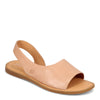 Peltz Shoes  Women's Born Inlet Sandal Natural BR0002202