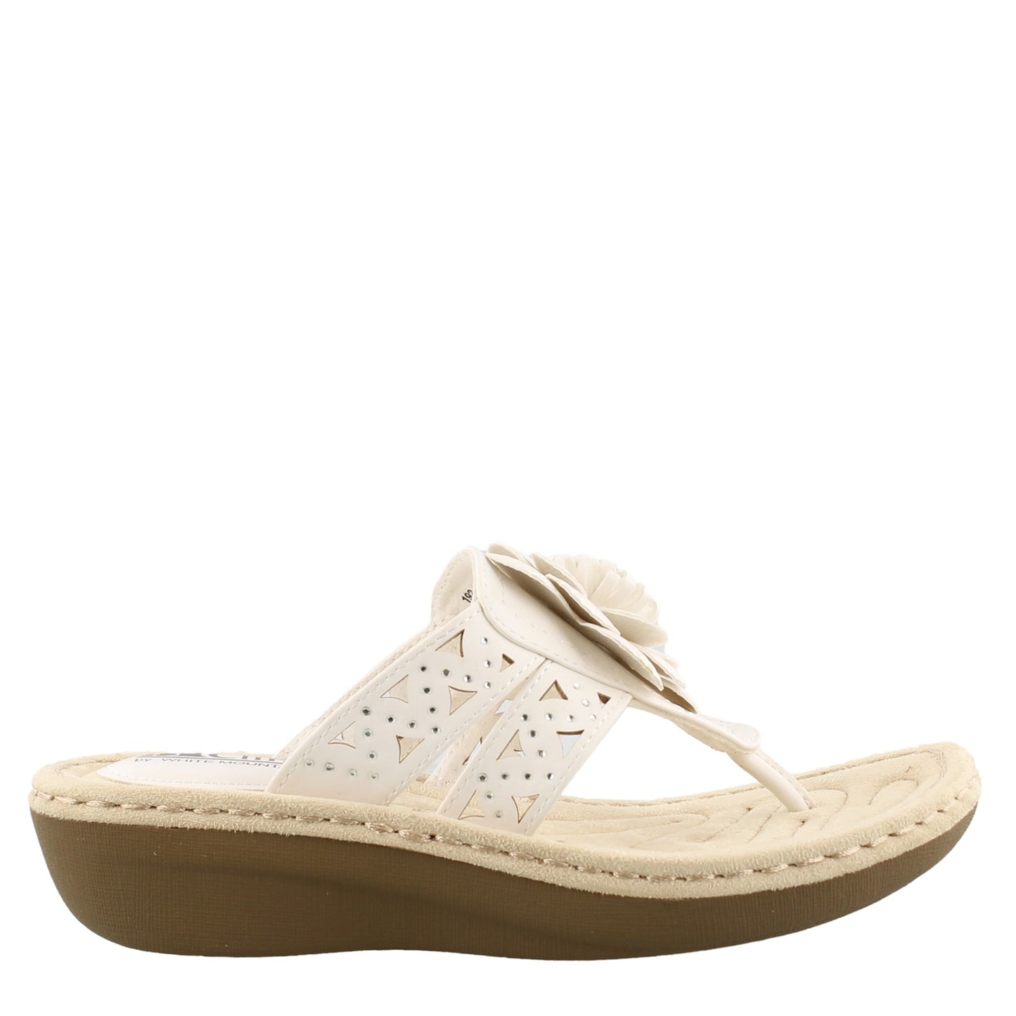 Peltz Shoes  Women's Cliffs by White Mountain Cynthia Low Heel Sandals WHITE C26890-192