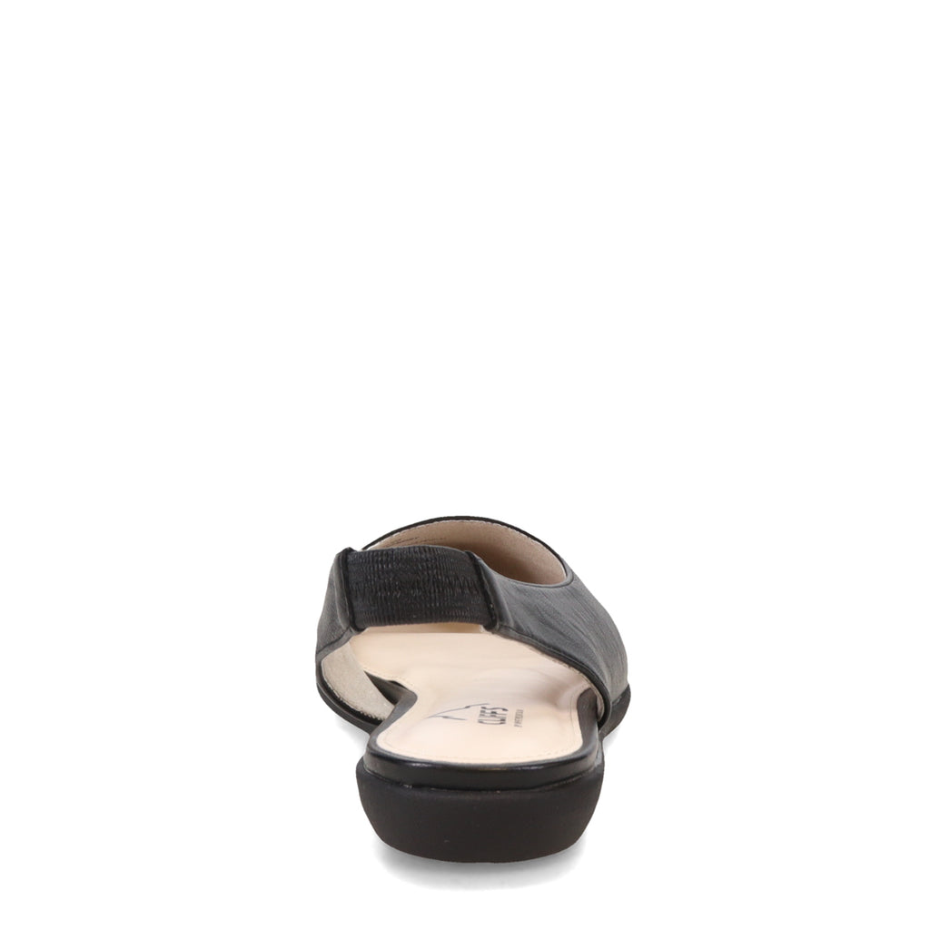 Women's Cliffs by White Mountain Memory Flat BLACK C34503-005