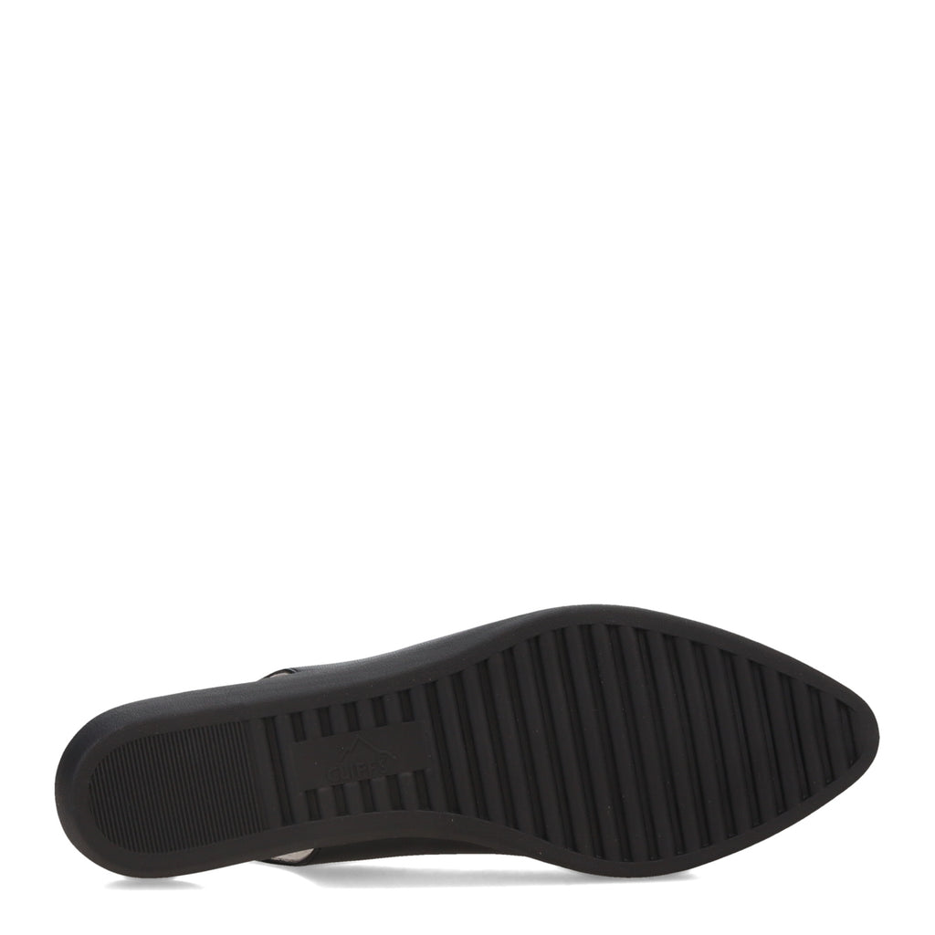 Women's Cliffs by White Mountain Memory Flat BLACK C34503-005