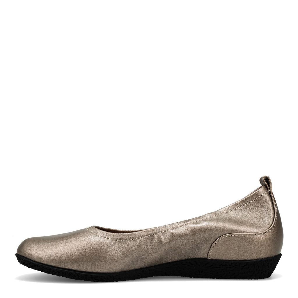 Women's Taos, Chit Chat Flat