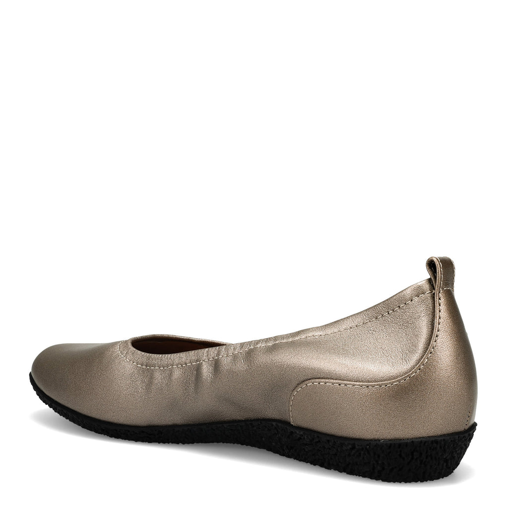 Women's Taos, Chit Chat Flat