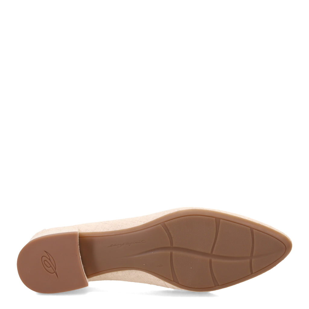 Women's Easy Spirit Carlina Pump LIGHT NATURAL E-CARLINA2-LNA0