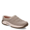 Peltz Shoes  Men's Easy Spirit Aaron Clog TAUPE EMAARON2-TAU01
