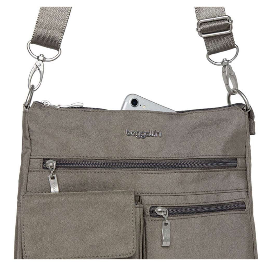 Baggallini, Modern Everywhere Slim Handbag