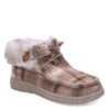 Peltz Shoes  Women's Lamo Cassidy Slipper chestnut plaid EW2152-CNTP