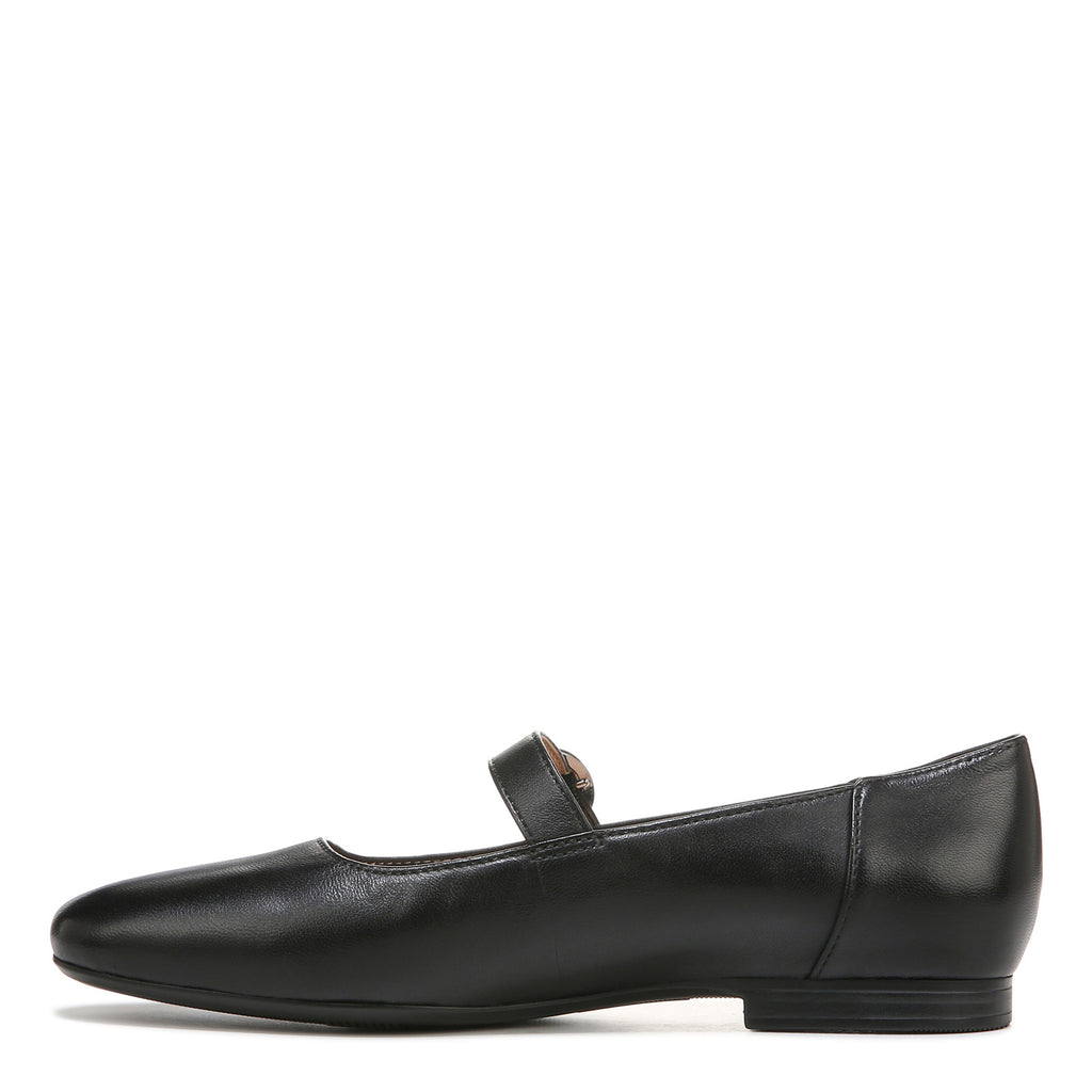 [POS] Women's Naturalizer Kelly Flat