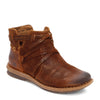 Peltz Shoes  Women's Born Tarkiln Ankle Boot Brown F59106