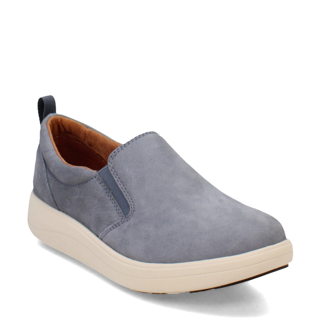 Women's Strive, Dakota Sneaker