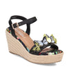 Peltz Shoes  Women's Patrizia Flyaway Sandal Black FLYAWAY-B
