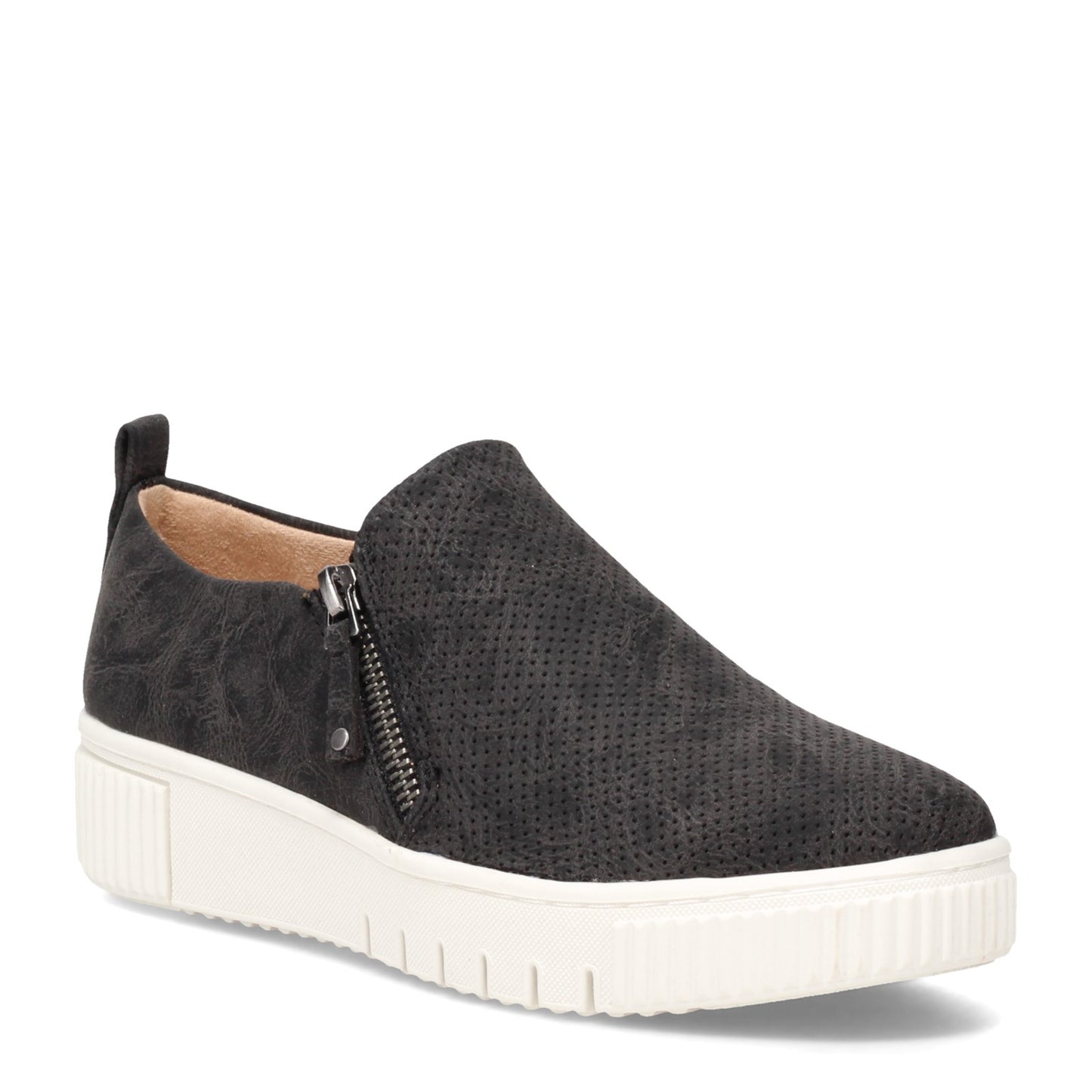 Peltz Shoes  Women's SOUL Naturalizer Turner Slip-On BLACK G8479S3002