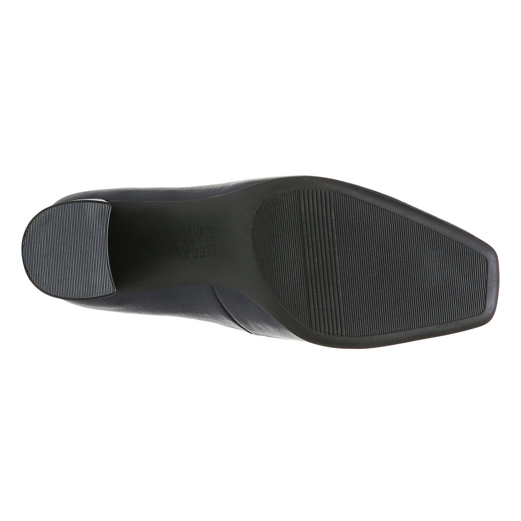 Women's Naturalizer, Warner Pump