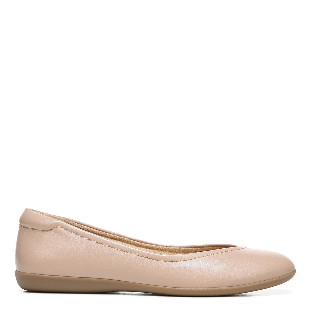 Women's Naturalizer, Vivienne Flat