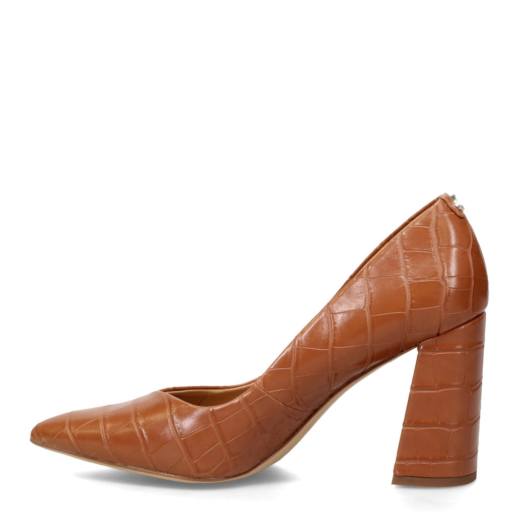 Women's Circus NY, Marlee Pump