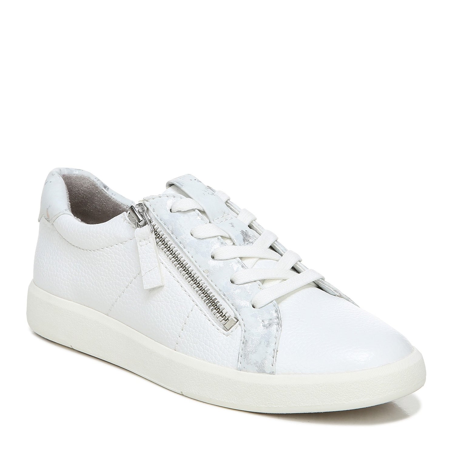 Peltz Shoes  Women's Naturalizer Karine Sneaker WHITE H7162S0101