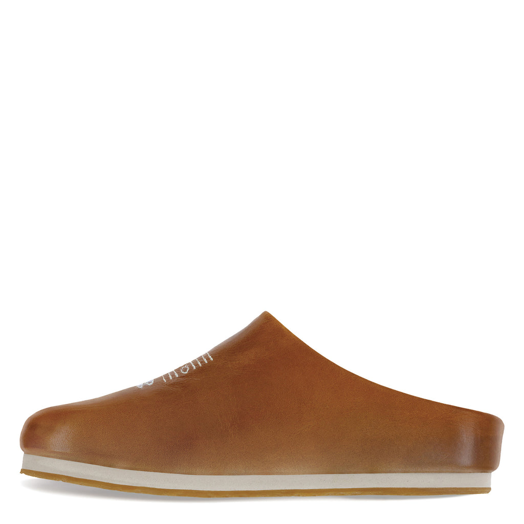 Women's SAS, Hinny Clog