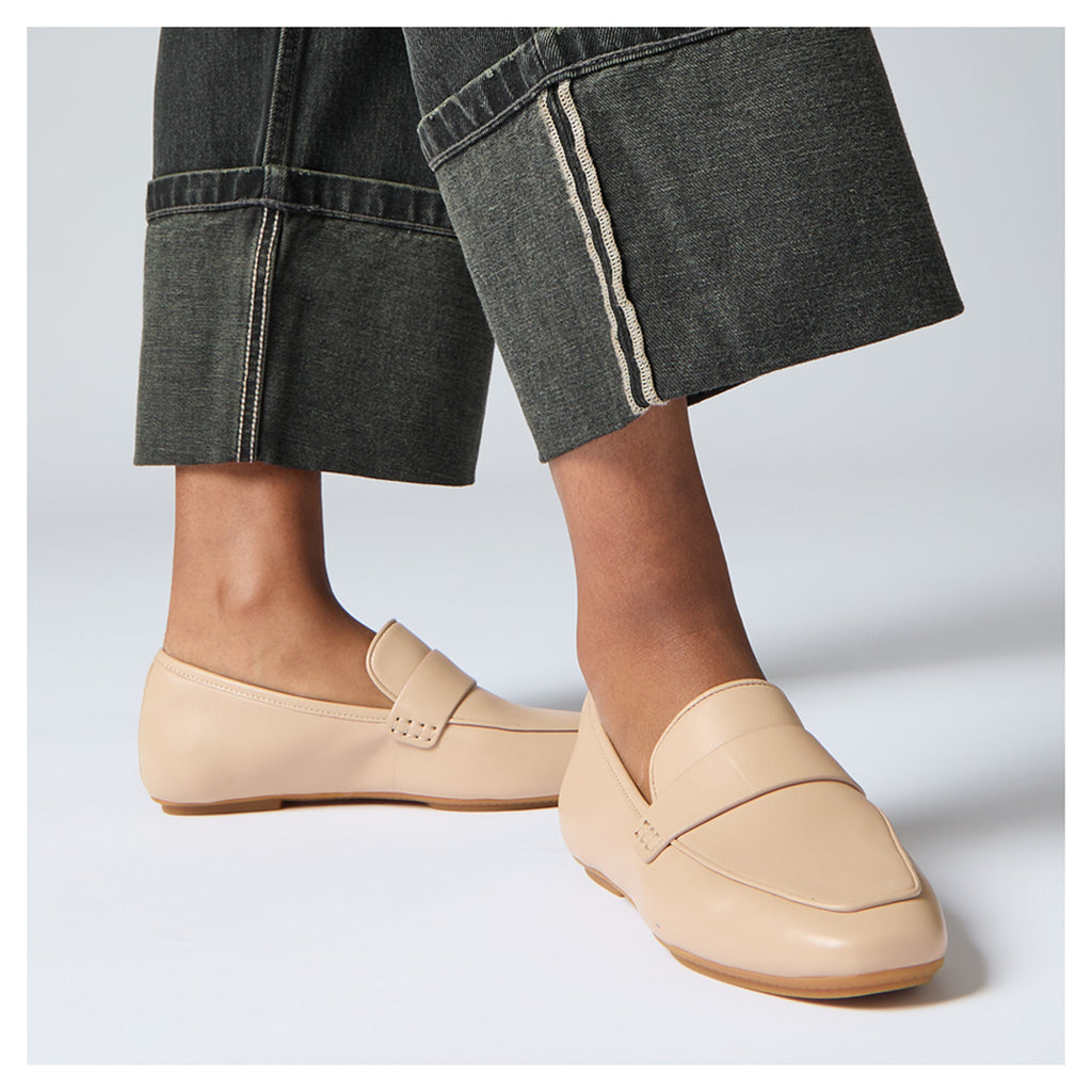 Women's FitFlop, Delicato Leather Loafer